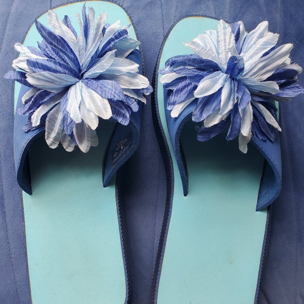Size 8 festive sandals